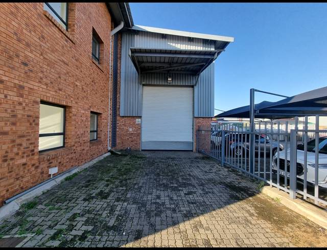 955M² WAREHOUSE TO LET IN LINBRO PARK